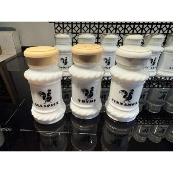 Vintage Hazel Atlas 17 pc Milk Glass Black Rooster Design Spices Shaker Set w/ B - Picture 8 of 13